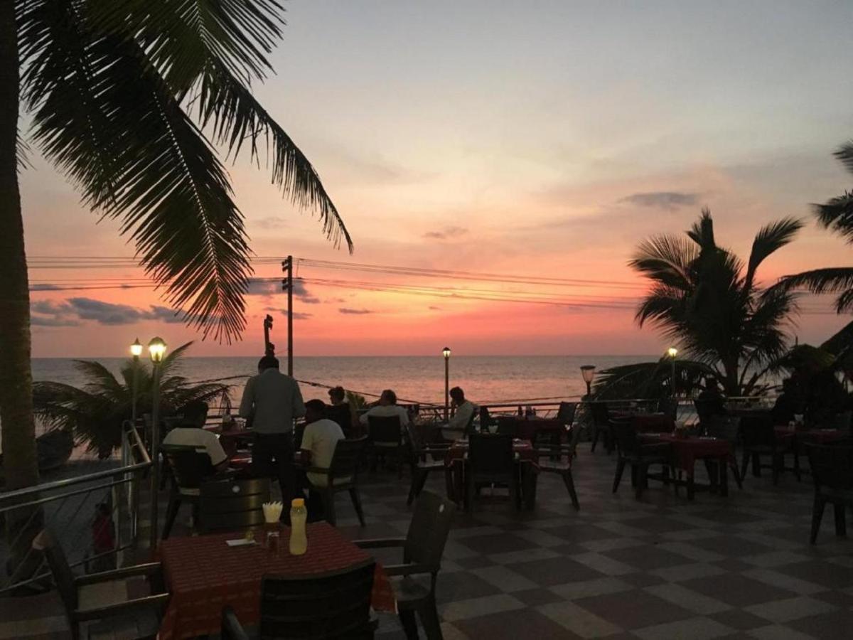 Seaface Beach Resort Ковалам Экстерьер фото