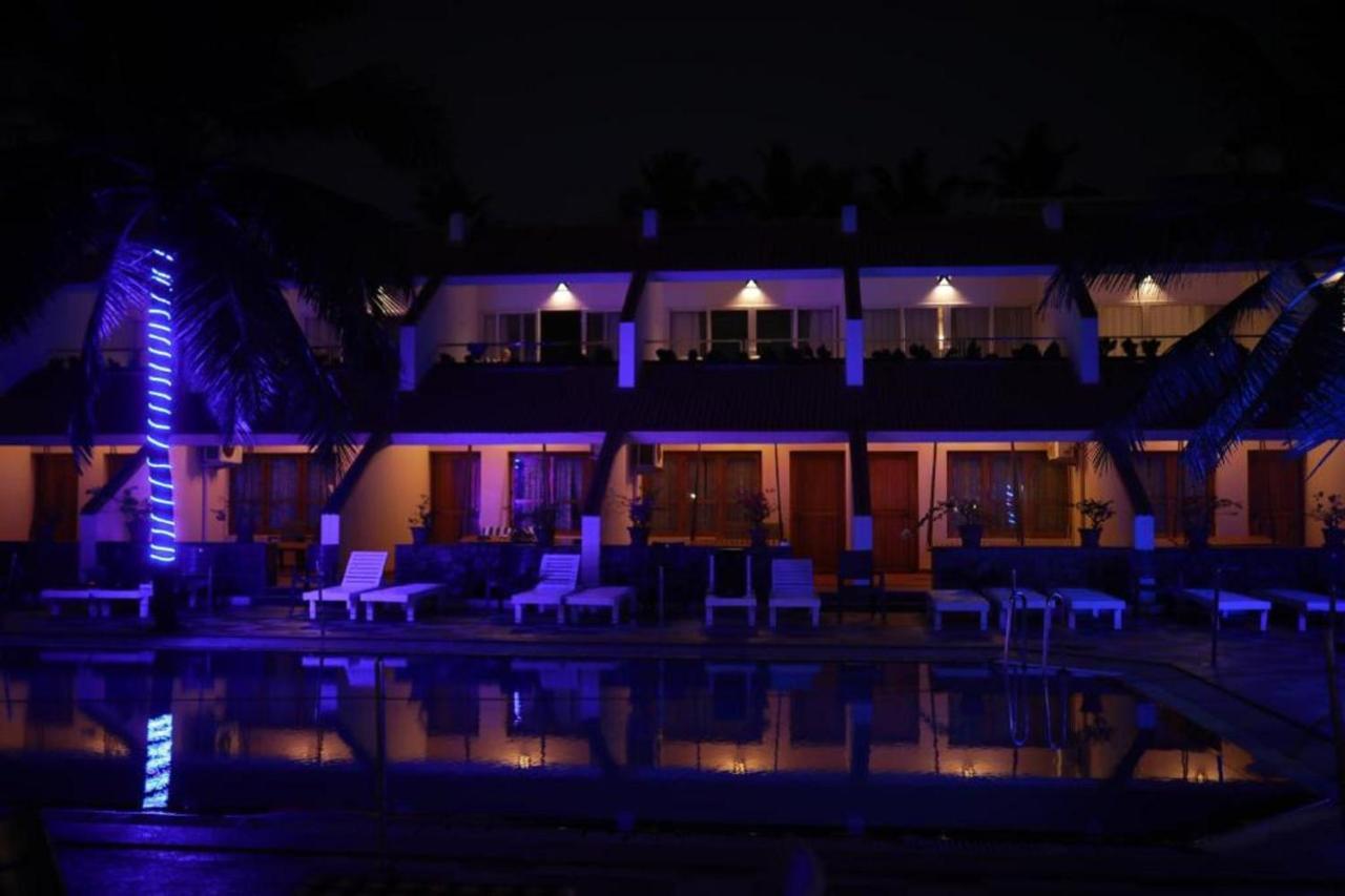 Seaface Beach Resort Ковалам Экстерьер фото