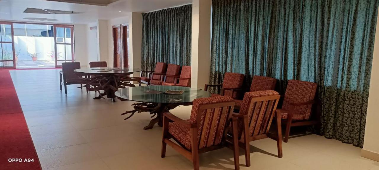 Seaface Beach Resort Ковалам Экстерьер фото